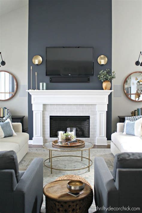 #Homedecorlivingroom | Accent walls in living room, Grey accent wall ...