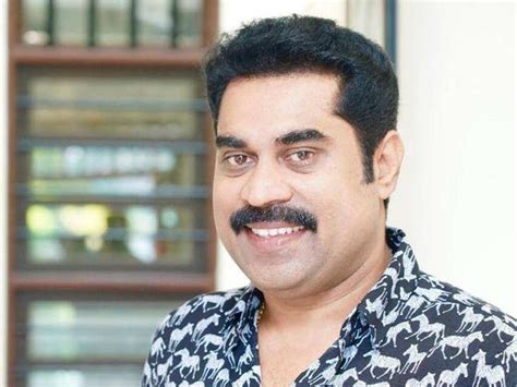 Comedy Nights: Suraj Venjaramoodu's Dashamoolam Damu makes a comeback - Times of India