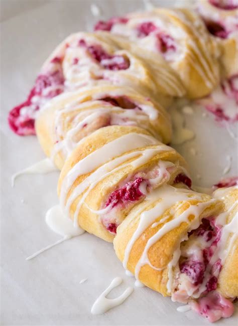 15 Crescent Roll Recipes to Bring to Your Next Party | Cream cheese danish, Lemon desserts ...