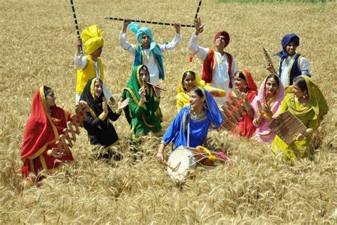 18 Popular Harvest Festivals in India 2021 (With Dates)