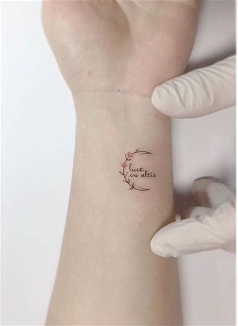 Tiny Tattoo Designs Wrist - TATTOO INSPIRATIONS YOUNG