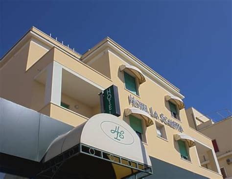 Rome Fiumicino Airport Hotels | Top 10 Best Hotels Near Rome Fiumicino