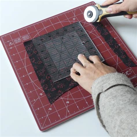 Rotating Cutting Mat Instruction Manual |MadamSew