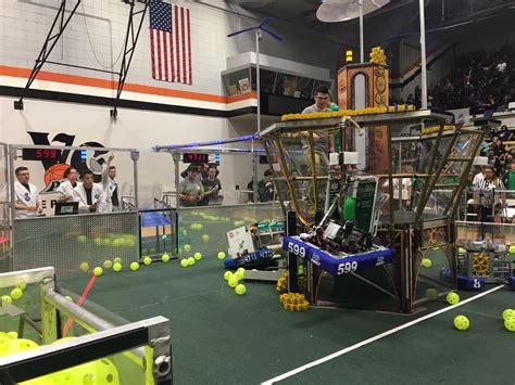 Local Teams Win Regional Robotics Competition On South Coast | KCLU