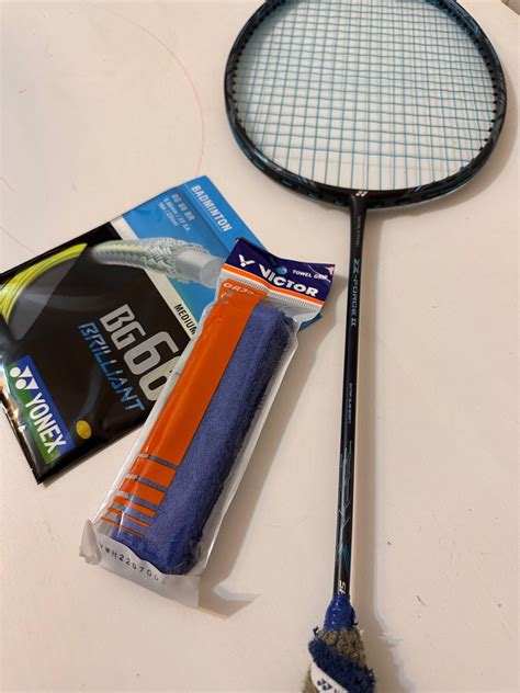 Yonex Voltric Z Force 2 / Yonex Voltric Z Force II, Sports Equipment ...