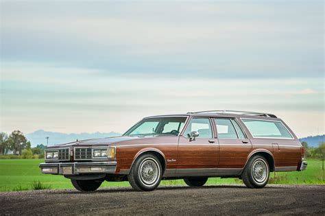 No Reserve: 1983 Oldsmobile Custom Cruiser for sale on BaT Auctions ...