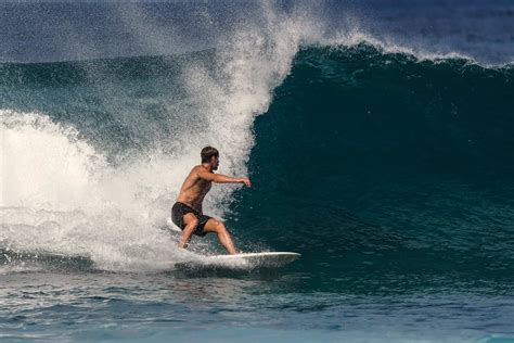 Surfing In The Maldives At Niyama Private Islands - 10 Pics To Inspire ...