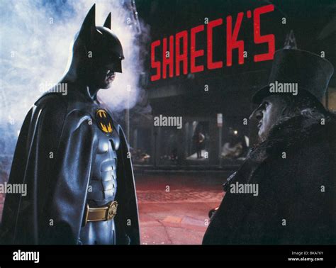 BATMAN RETURNS (1992) MICHAEL KEATON, DANNY DEVITO BTR 002FOH Stock ...