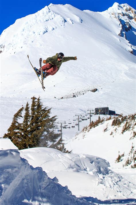 Mount Hood Meadows Skiing & Snowboarding Resort Guide | evo