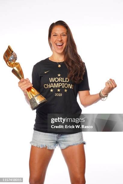 196 Carli Lloyd Sports Illustrated Photos & High Res Pictures - Getty Images