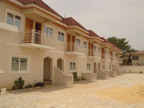 Shelter Gate: Lekki Phase 1, Lagos