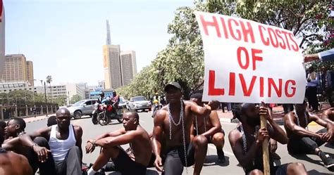 Young demonstrators protest cost of living in Nairobi | Africanews