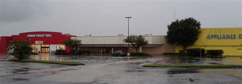 My Florida Retail Blog: We Sold For Less, Merritt Island