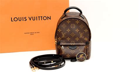 เป้หลุยส์มินิ LV PALM SPRINGS MINI MONOGRAM สวยน่ารัก เบา จุของเยอะ ของ ...