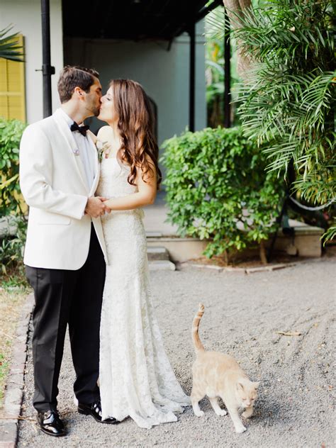 Timeless Hemingway House Key West wedding | Merari Teruel Photography