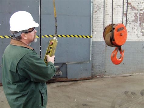 Lifting guide: Hoist safety tips every rigger, operator should know - Drilling Contractor