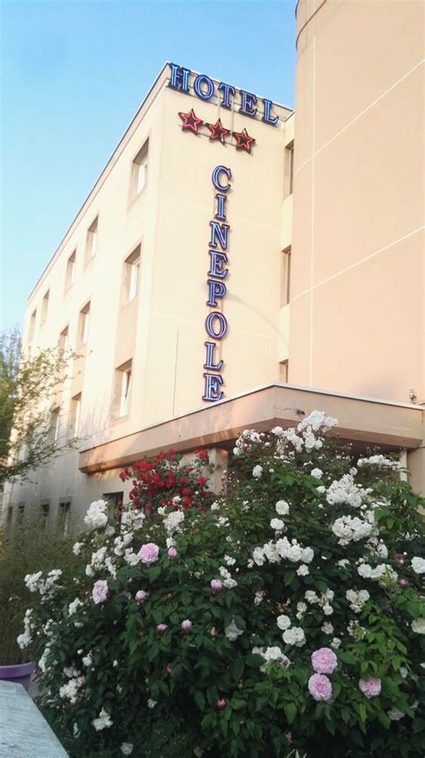 Hotel Cinepole 3 etoiles Joinville le Pont in Nogent-sur-Marne | 2023 Updated prices, deals ...