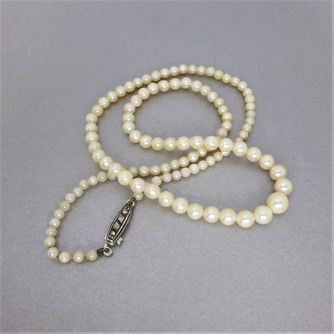 Beryl Lane - Vintage 1950's Graduated Lustrous Creamy Akoya Pearl Necklace, 16" inch