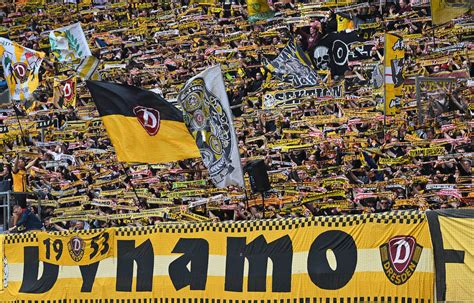 Dynamo Dresden News: Sondertrikot zum 15-jährigen Stadionjubiläum!