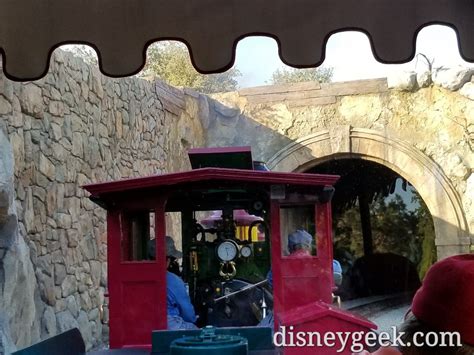 Disneyland Railroad Pictures & Video from 8/4 - The Geek's Blog ...