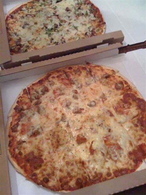 Taylor Street Pizza, Geneva, Chicago | Zomato