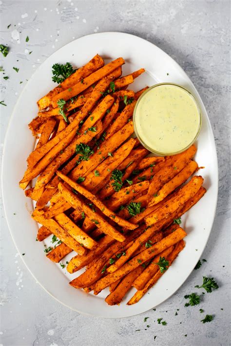 Spicy Baked Sweet Potato Fries Recipe - Primavera Kitchen