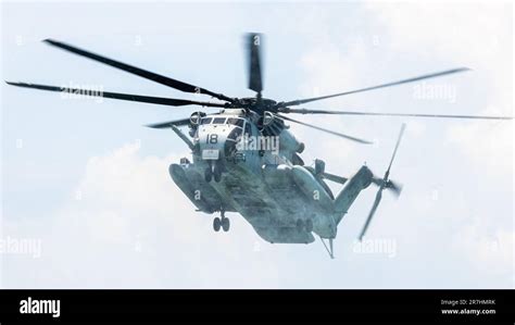 The amazing Sea Stallion helicopter Stock Photo - Alamy