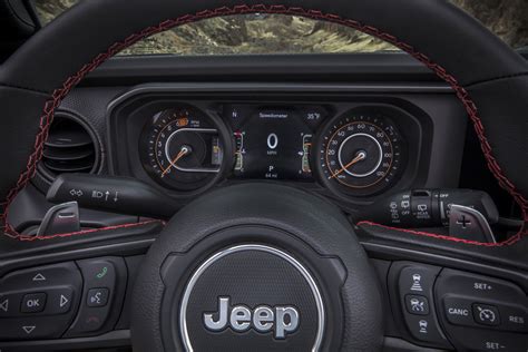 2024 Jeep Wrangler Rubicon Interior - Rey Lenore