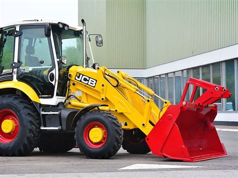 JCB celebrates 70 years with limited edition backhoe