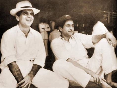 These pictures of Dilip Kumar, Dev Anand and Raj Kapoor will give you serious FRIENDSHIP goals ...