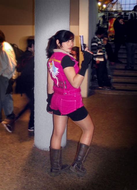 Claire Redfield Cosplay - RE 2 by LeonStefantKennedy on DeviantArt