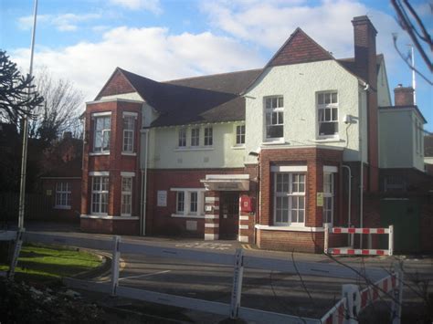 Purley War Memorial Hospital: main... © Christopher Hilton :: Geograph Britain and Ireland