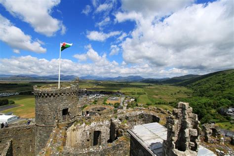 A Brief History Of Wales, Welsh Identity, And Differences From England | HistoryExtra