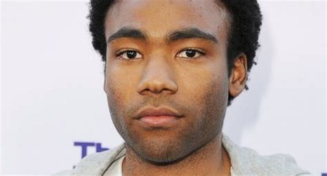 Donald Glover weight, height and age. Body measurements!