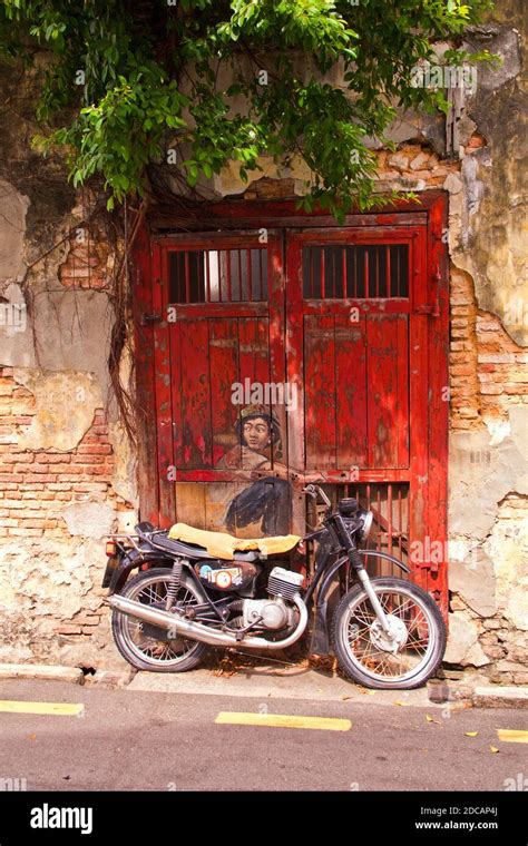 Georgetown, Penang - street art Stock Photo - Alamy