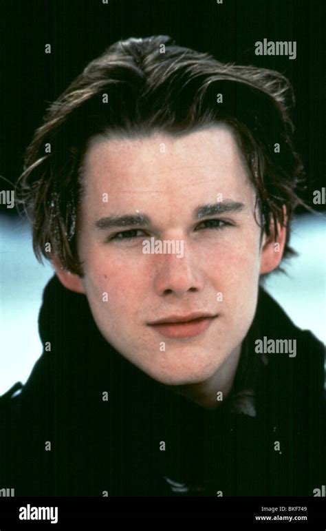 WHITE FANG -1990 ETHAN HAWKE Stock Photo - Alamy