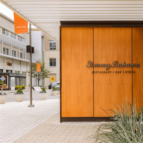 Legacy West Plano Restaurant | Tommy Bahama