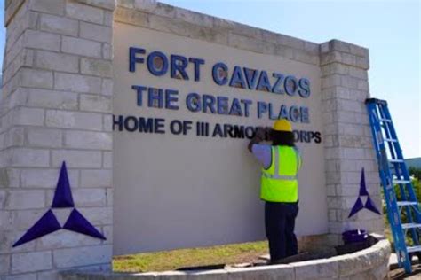 Fort Hood is now "Fort Cavazos" as US military pushes to extinguish Confederacy references ...