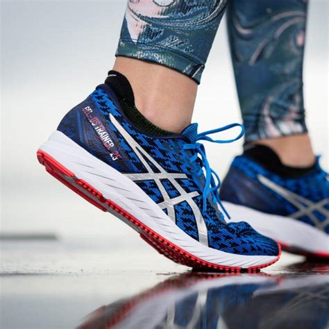 Asics Size Chart for Men and women's running shoes - Size-Charts.com ...