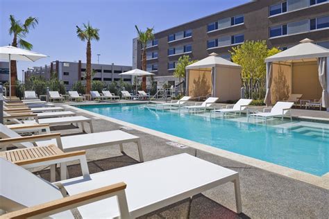 Element Las Vegas Summerlin—Outdoor Pool | Outdoor Pool Pool… | Flickr