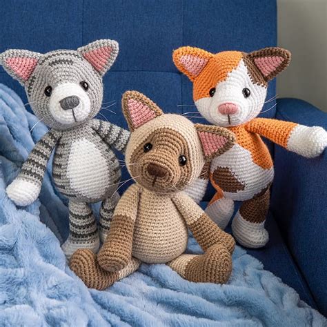 Crochet Cat FREE Patterns: Tabby, Calico & Siamese | Jess Huff