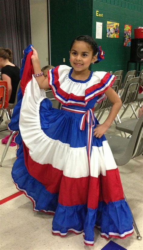 Pin by Mimi Mahoney on Dominican Republic | Dominican republic, Folk dresses, Traditional outfits