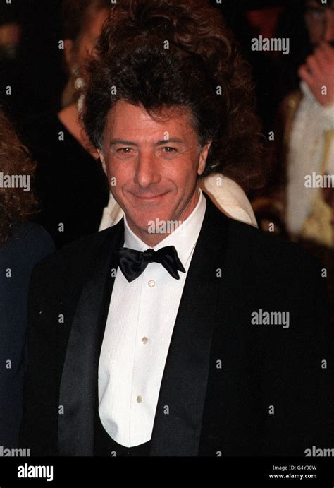 Dustin hoffman hook hi-res stock photography and images - Alamy