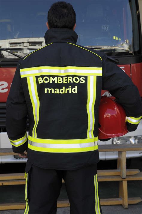 Nuevo vestuario para los Bomberos - Ayuntamiento de Madrid