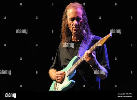 Jazz guitarist Scott Henderson Stock Photo - Alamy