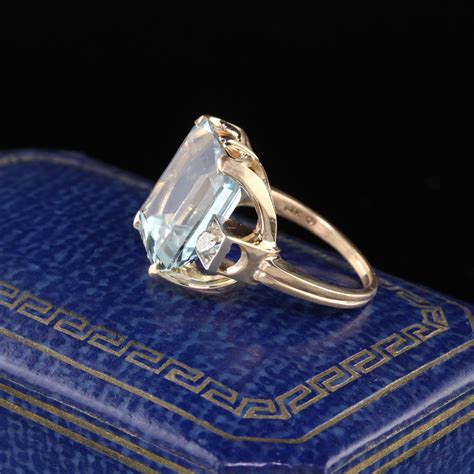 Vintage Retro 14K Yellow Gold Aquamarine & Diamond Cocktail Ring