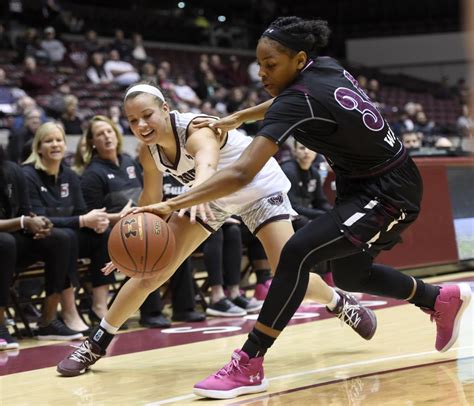 SIU Women's Basketball | Salukis open MVC tournament against Sycamores ...