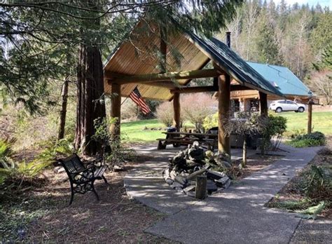 COWLITZ RIVER CABINS - Updated June 2024 - 30 Photos - 300 E Carr Rd ...