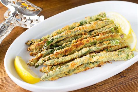 Panko Parmesan Crusted Asparagus - Queen of My Kitchen