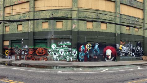 New York Street Art- Halloween in LIC | longlistshort